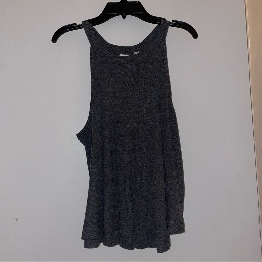 SIZE S GREY RACER BACK FLOWY SHIRT  GREAT CONDITION